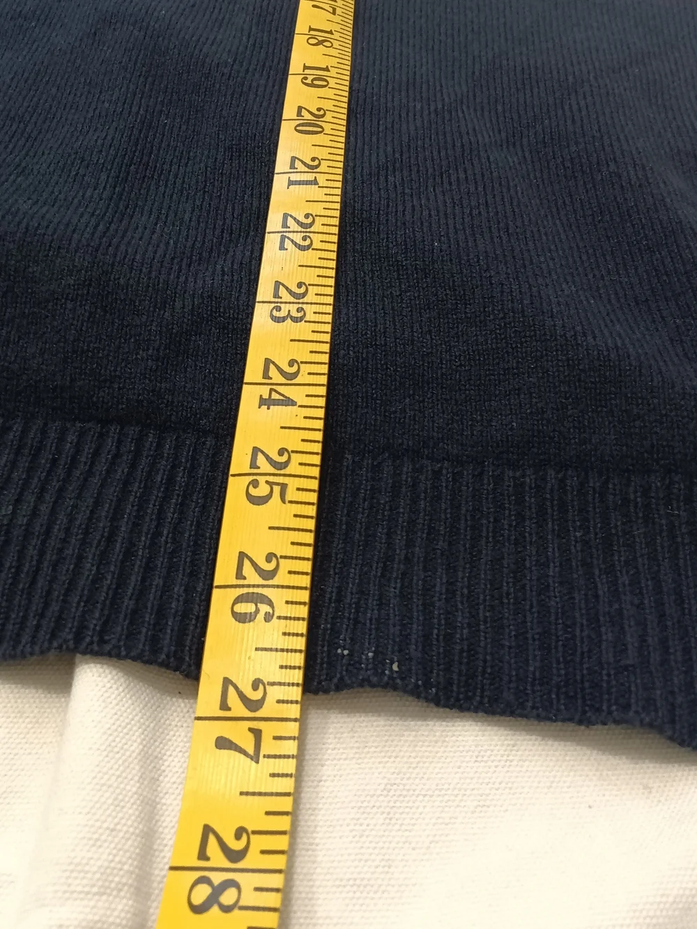 L.L. Bean Men's Dark Navy Classic V-Neck 100% Lambs Wool Sweater Vest Size XL
